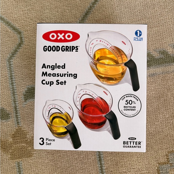 NWT Oxo Three Piece Angled Measuring Cup Set - Picture 4 of 4
